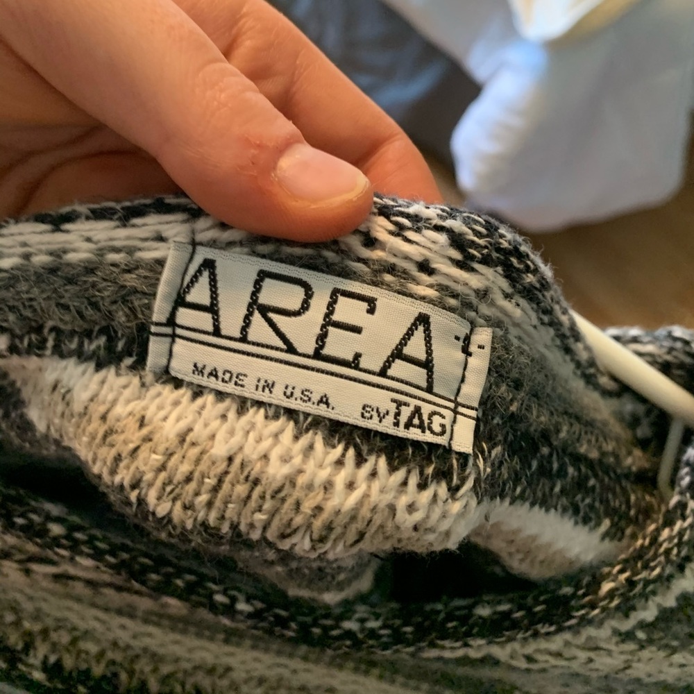 Striped sweater - Picture 4 of 4